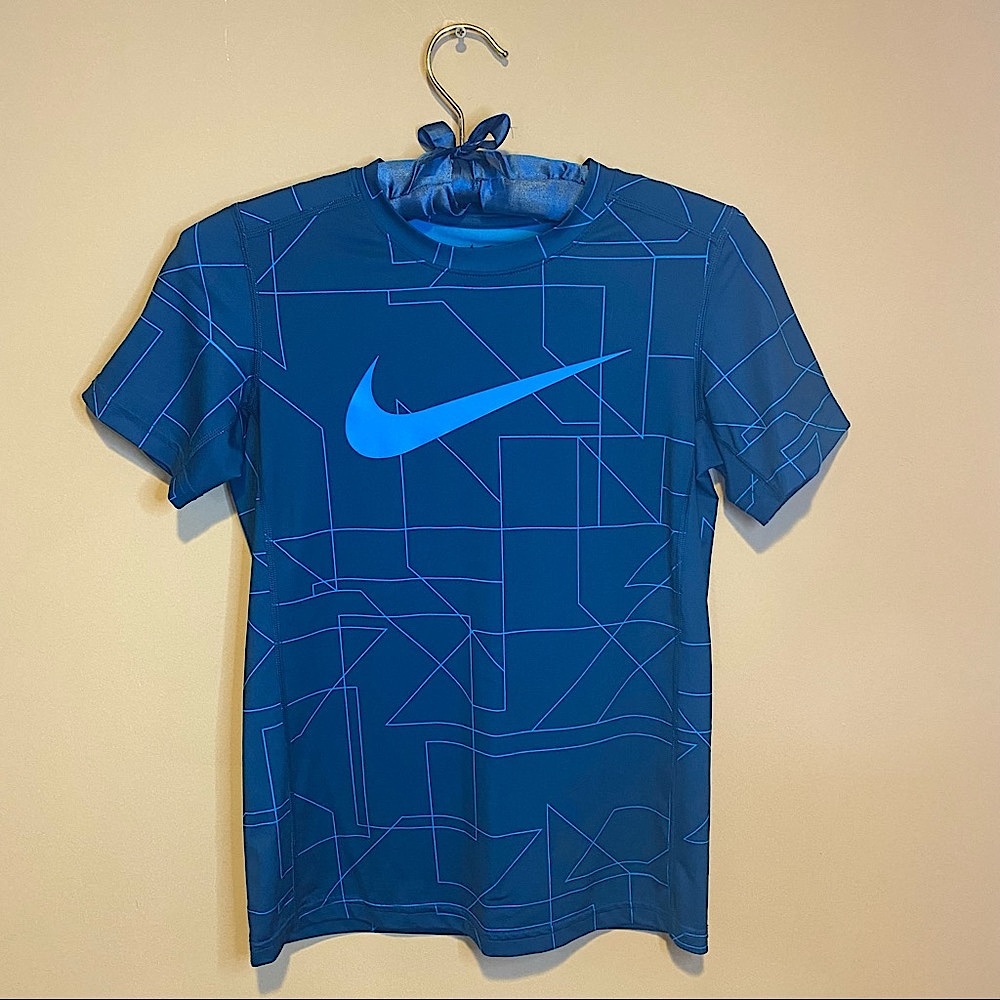 NIKE BOYS Active Blue T-Shirt Size Medium